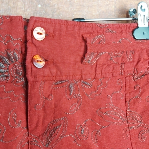 🍄3/50$🍄 Chlorophylle embroidered stretch skirt - Picture 3 of 6